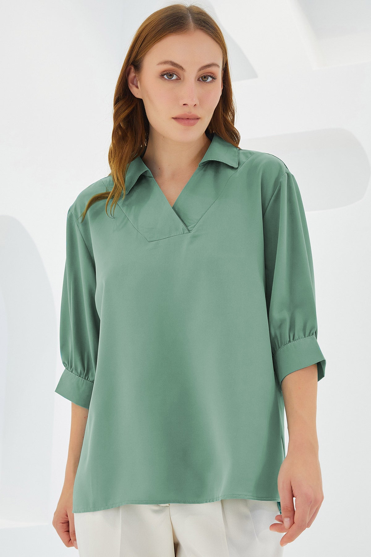 Bluză din satin verde celadon cu guler cămașă pentru femei 0493