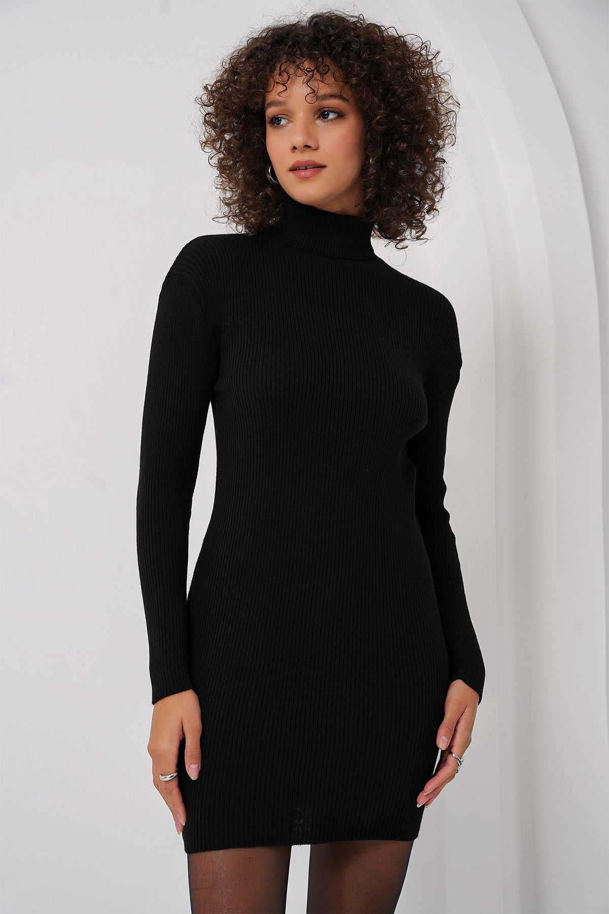 15797 Rochie Tricot cu Guler Pescar - Negru