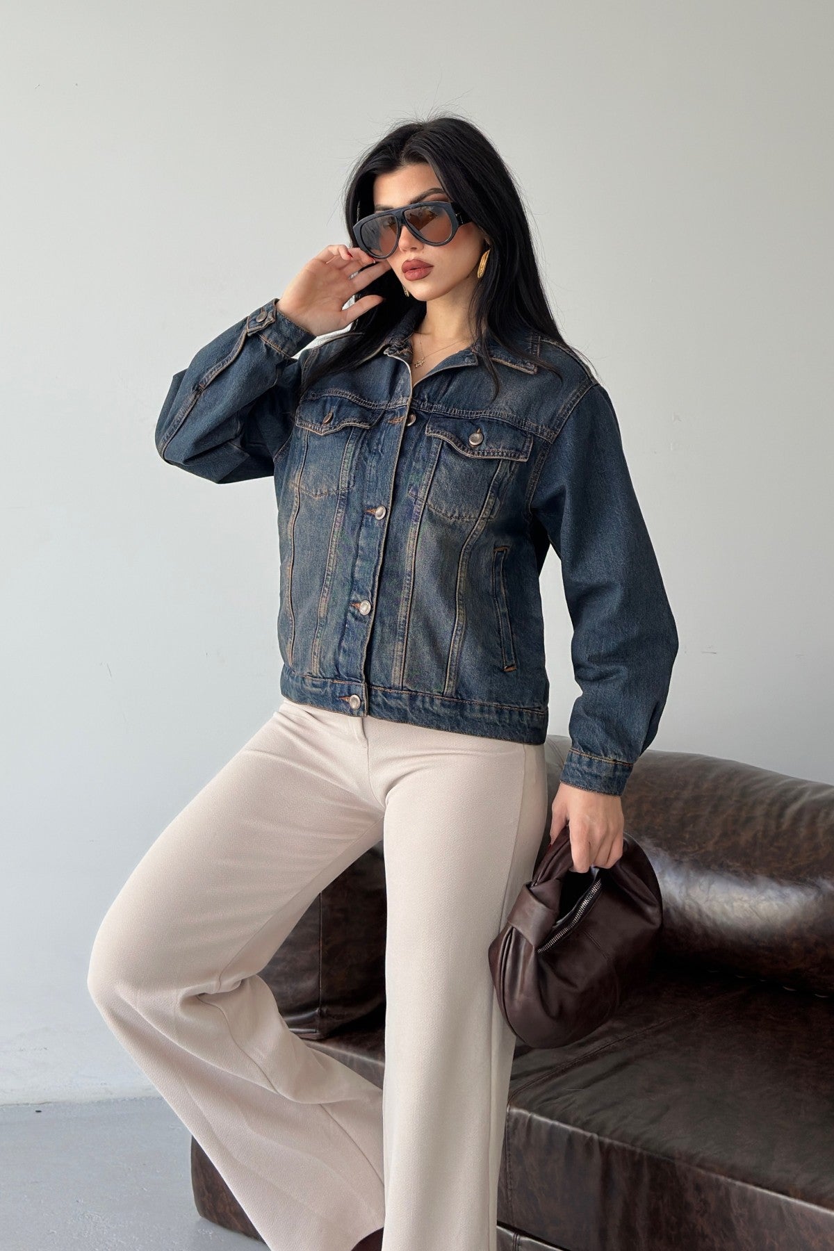 Jachetă Denim cu Guler Clasic, Buzunare și Butoane 6081