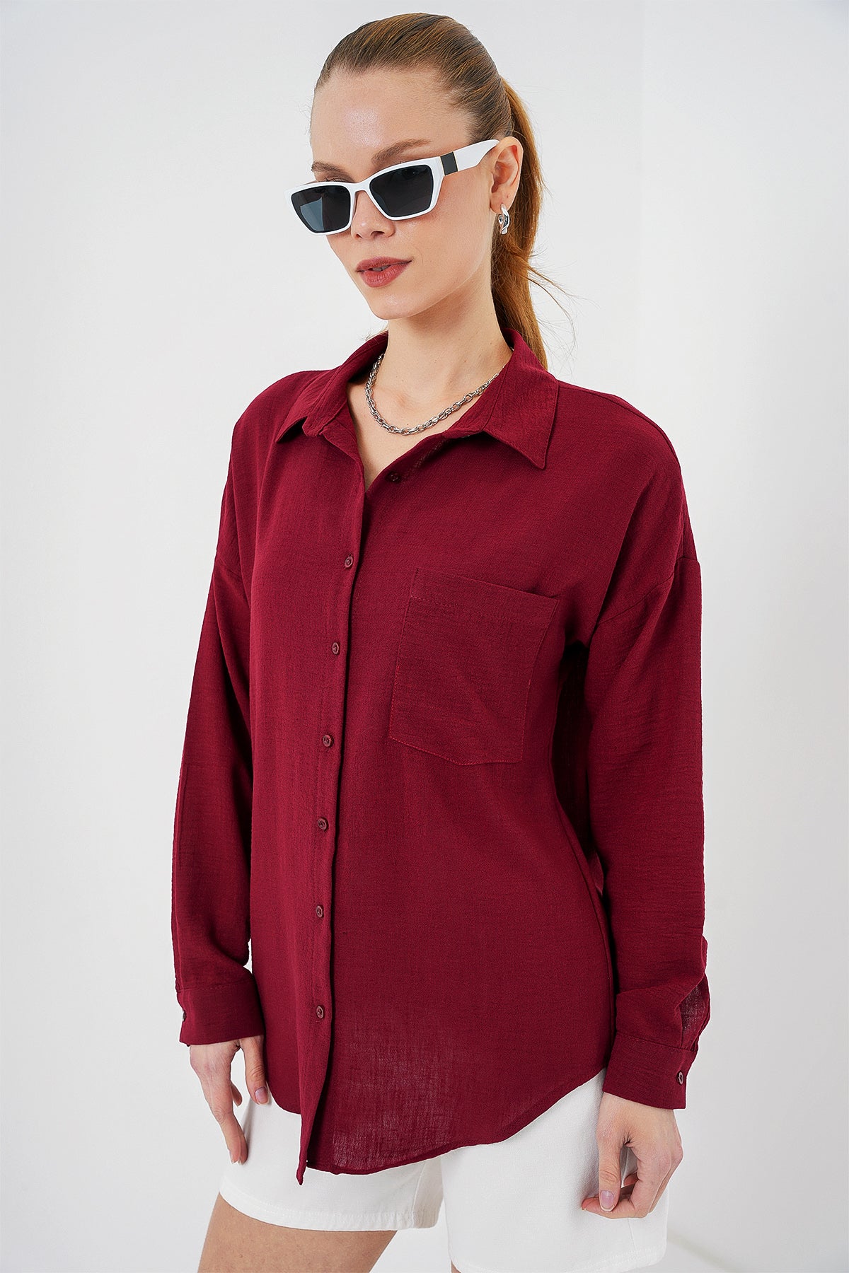 20153 Camasa din in oversize cu o buzunar - Bordo