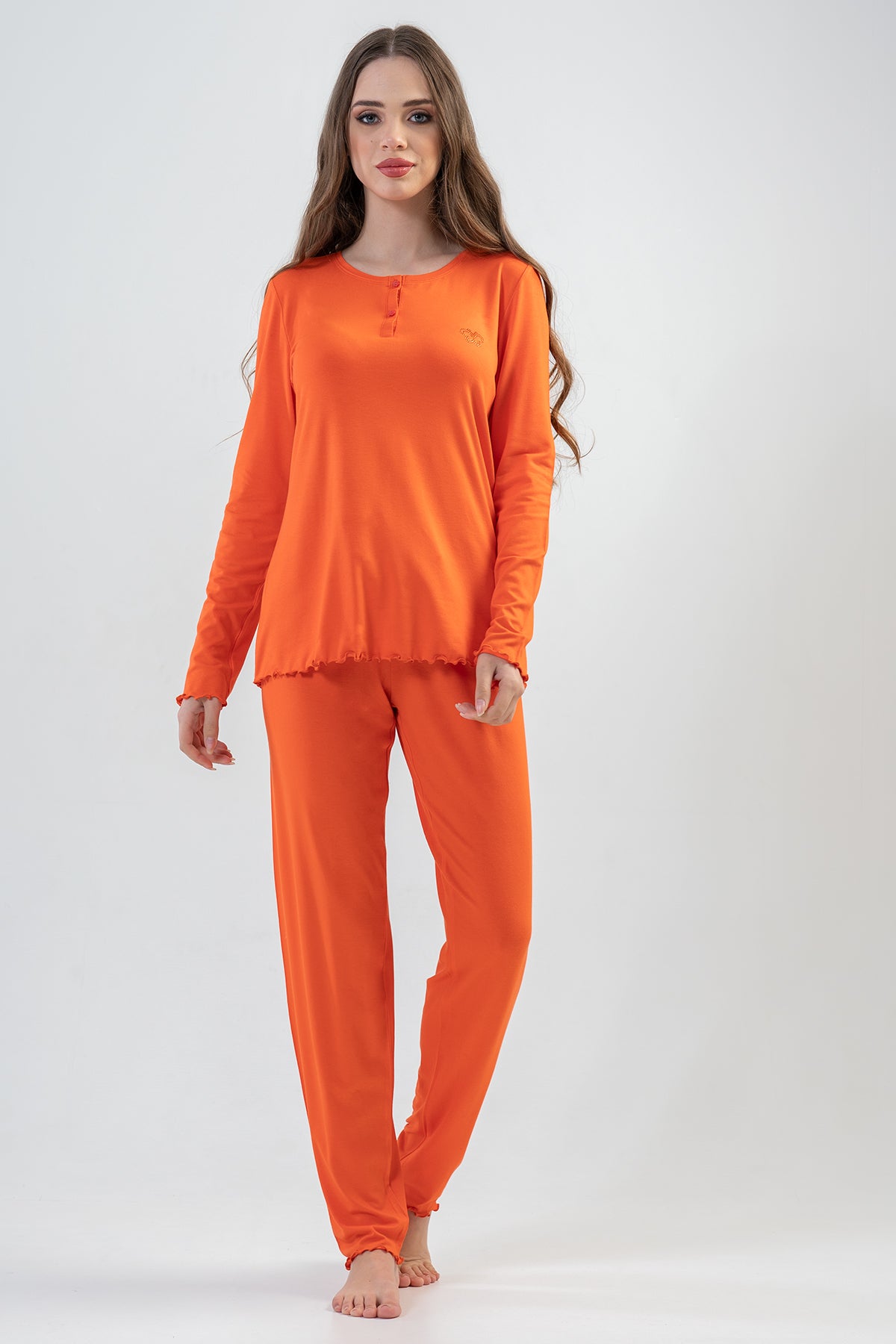 Pijama damă LYC WORTEKS, cu nasturi, decolteu barcă, mânecă lungă, cu aplicații tip bibi - culoarea somonului