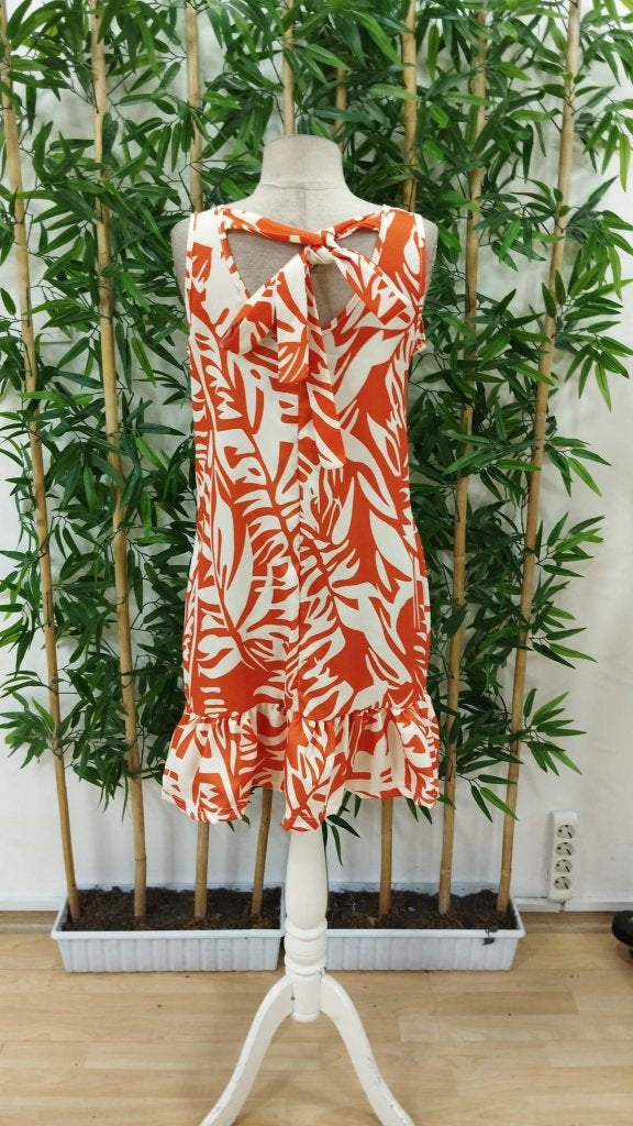 Rochie de damă Sofia, fără mâneci, cu guler rotund și model cu volane, 34325