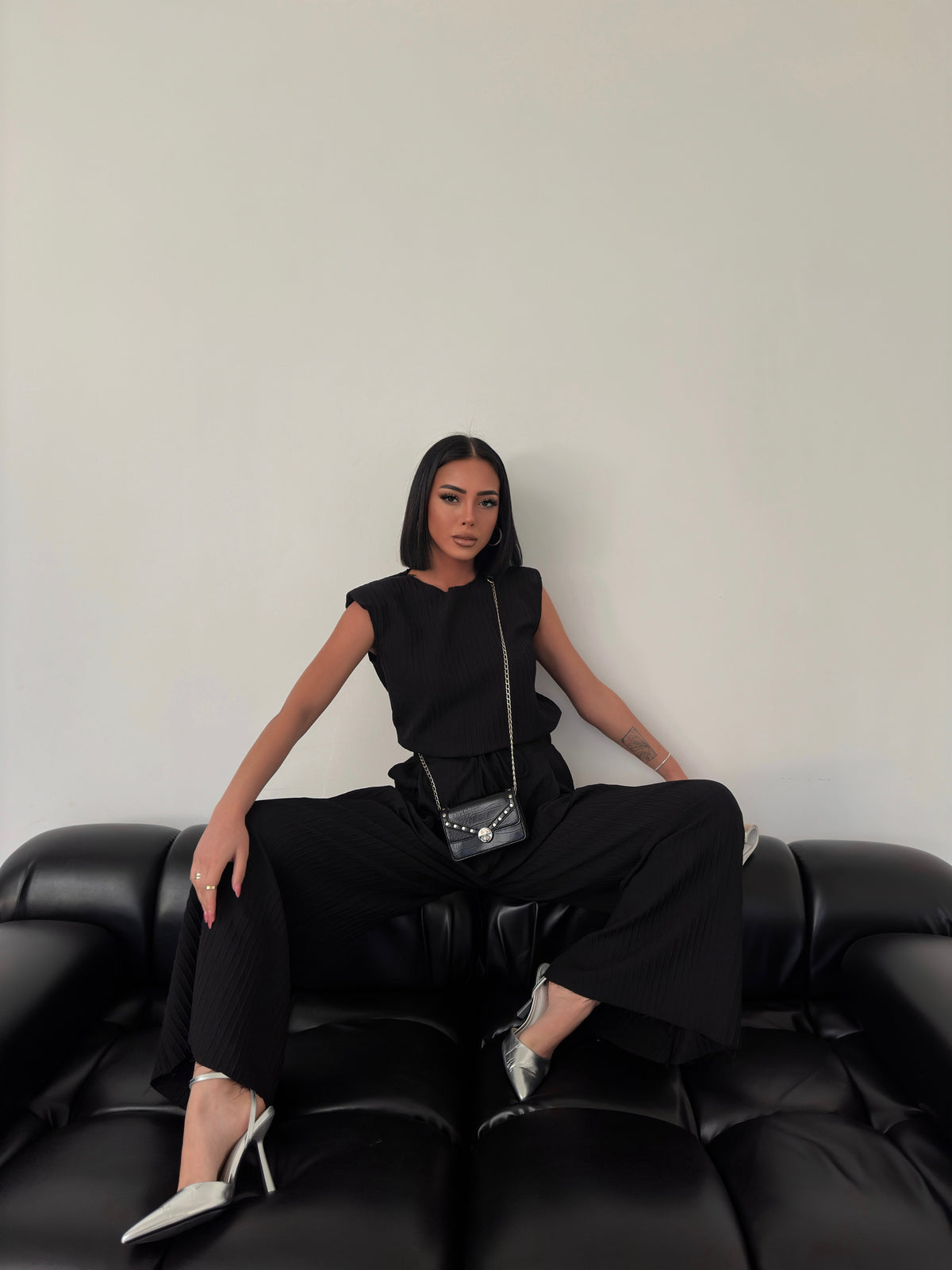 SET PAMELA CU CAPSULE - Negru