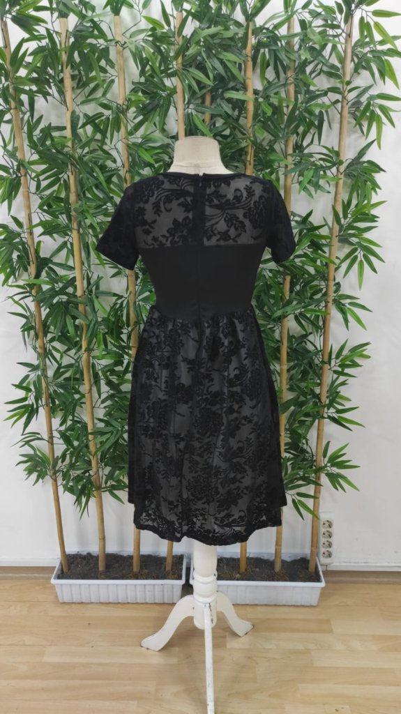 Women's Short Sleeve Crew Neck Tulle Flocked Print Detail Dress, 25276