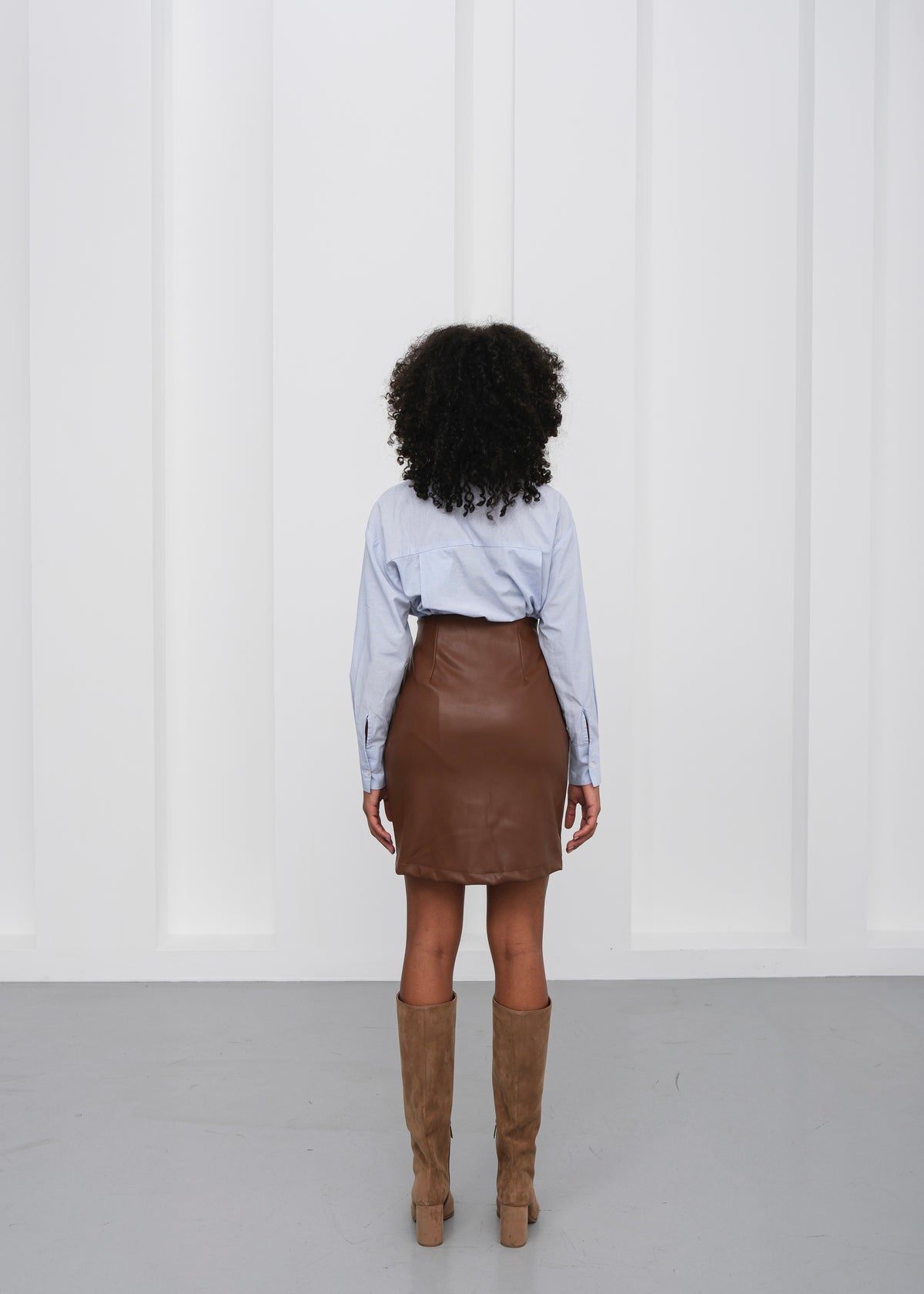 FUSTĂ JEANE DIN PIELE - Cafea