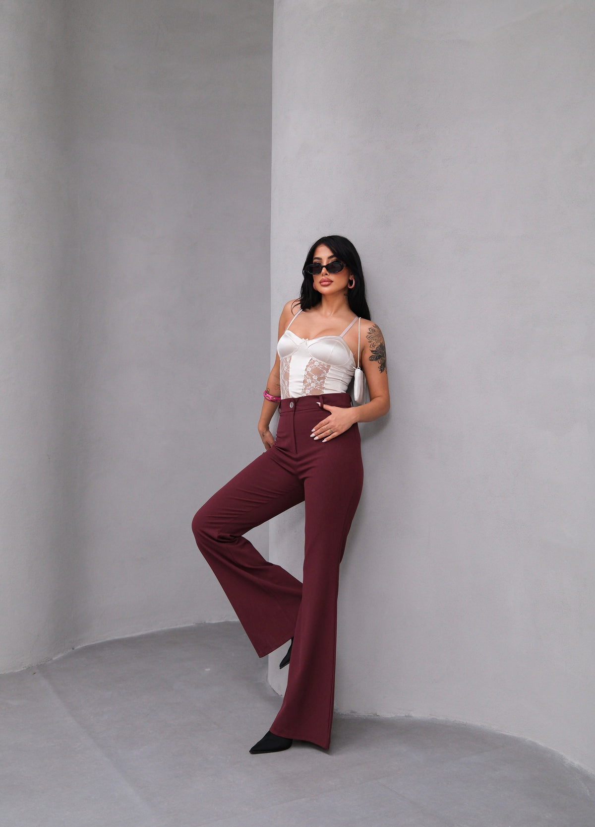 HIGH WAISTED SPANISH FLARE SLIM FIT TROUSERS - Burgundy