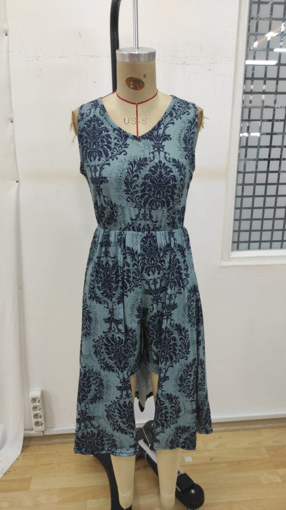 Women's Sleeveless V-Neck Patterned Supreme Jumpsuit Dress, 34104