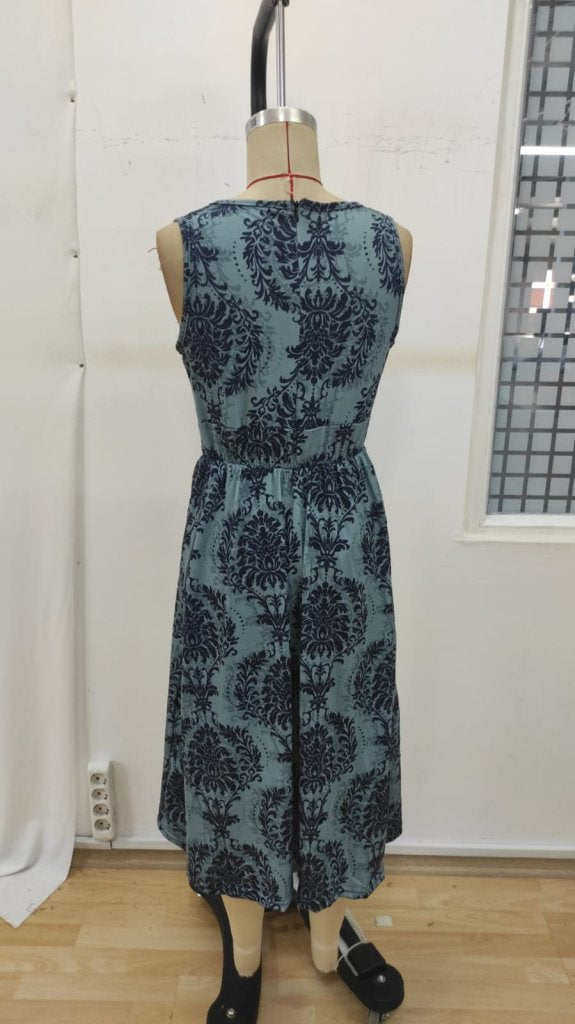 Women's Sleeveless V-Neck Patterned Supreme Jumpsuit Dress, 34104