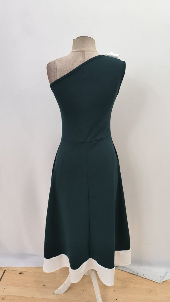 Rochie de damă cu un singur umăr și detaliu cu panglică, rochie din crep importat în două tonuri, 34438