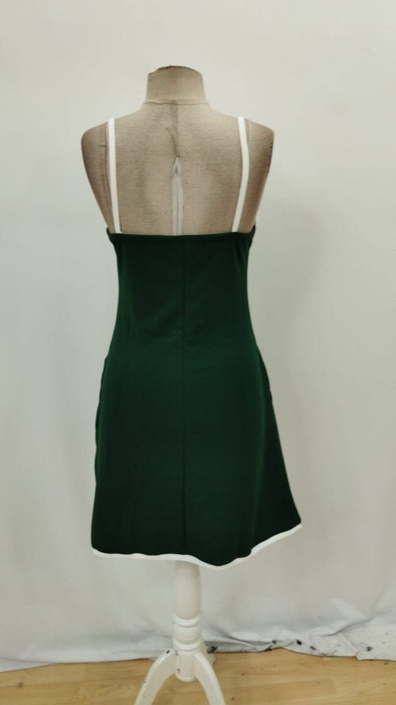 Rochie mini pentru femei, cu bretele, decolteu în V larg, din crep strălucitor, în două nuanțe, 26467