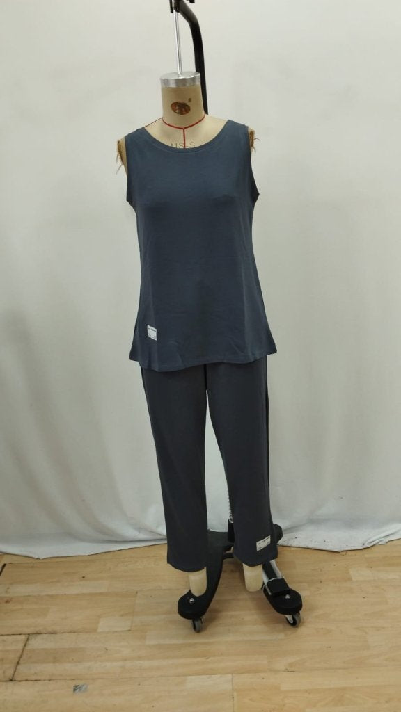 Set de două piese pentru femei, din viscoză, cu bluză cu bretele și guler rotund și pantaloni de trening, 35783
