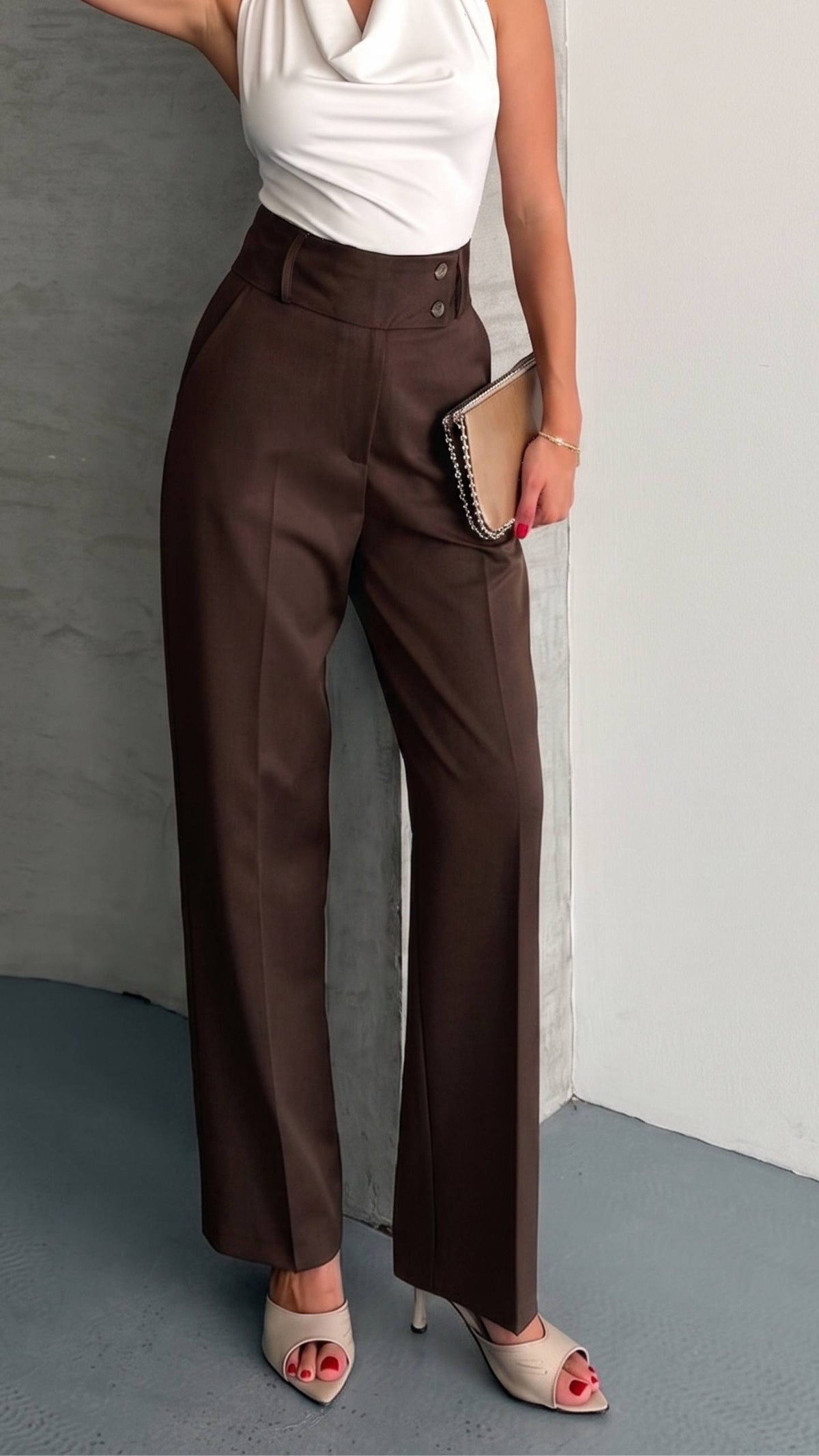 PANTALONI RHYDER CU TALIE ÎNALTĂ - Maro închis