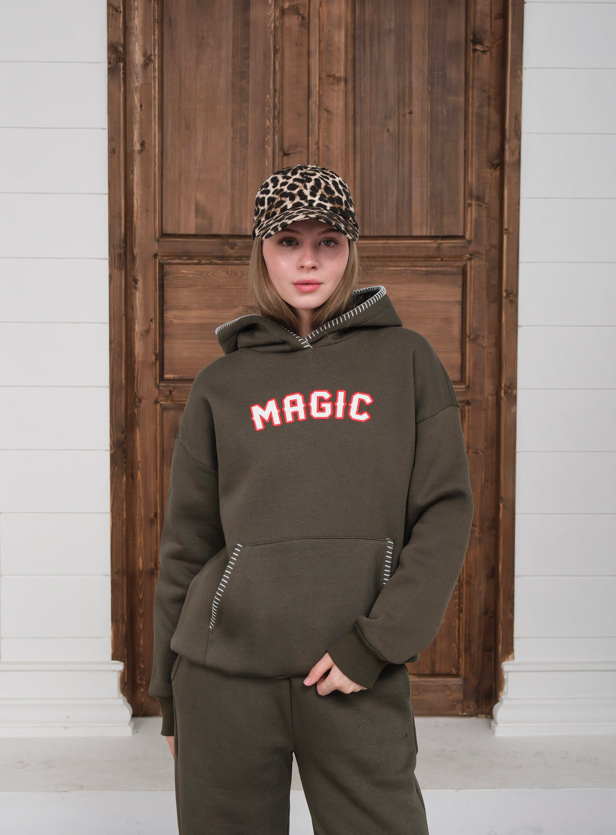 Set trening cu glugă și brodat Magic Süzene - Verde