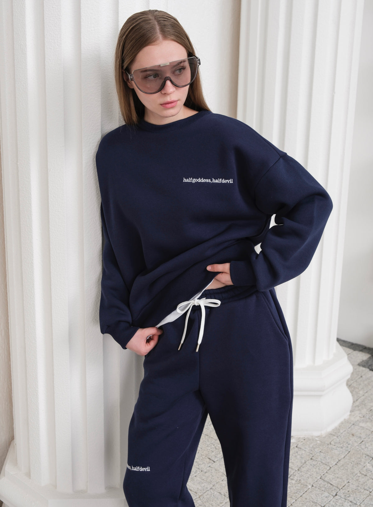 SUPREM EMBROIDERED SWEATSHIRT SET - Navy Blue