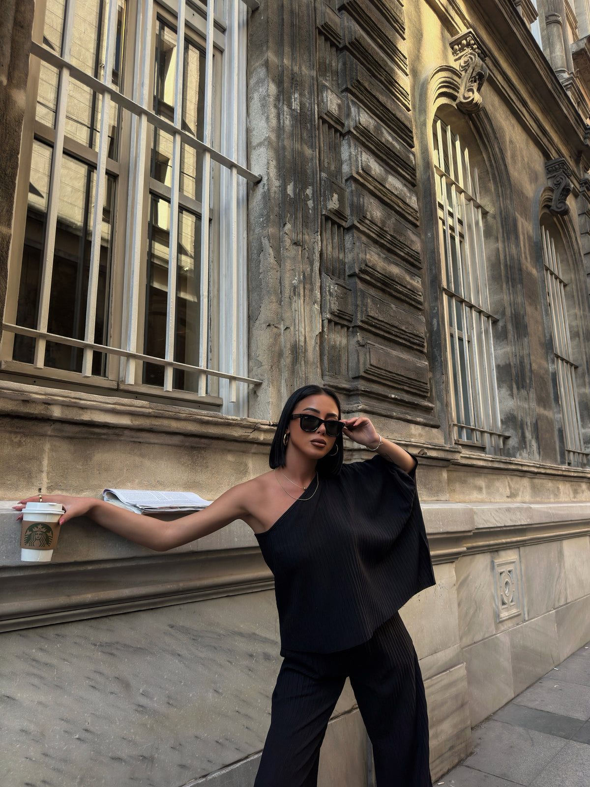 BAT-NECK PAMELA SUIT - Black