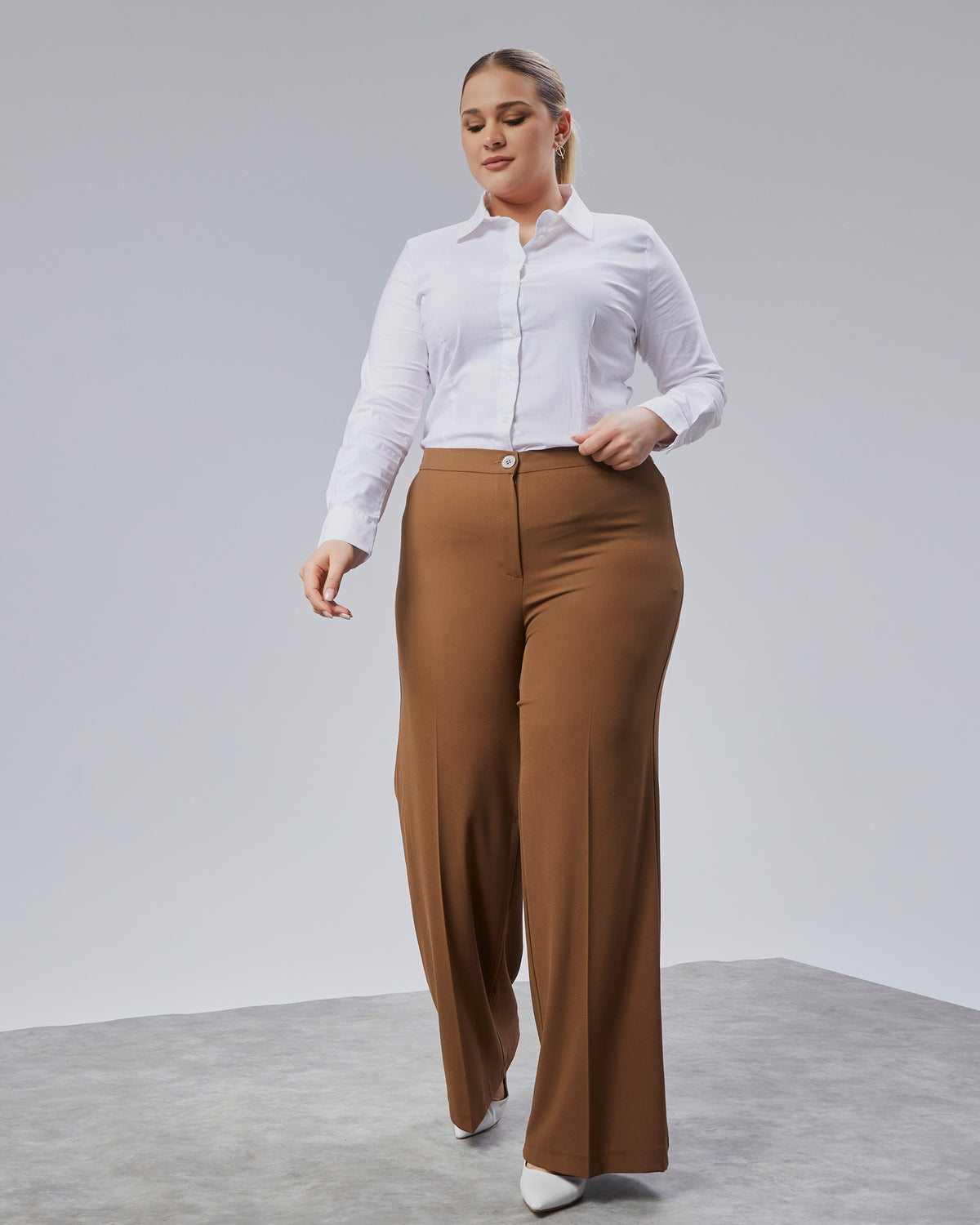 Pantaloni largi cu talie elastică - Maro deschis