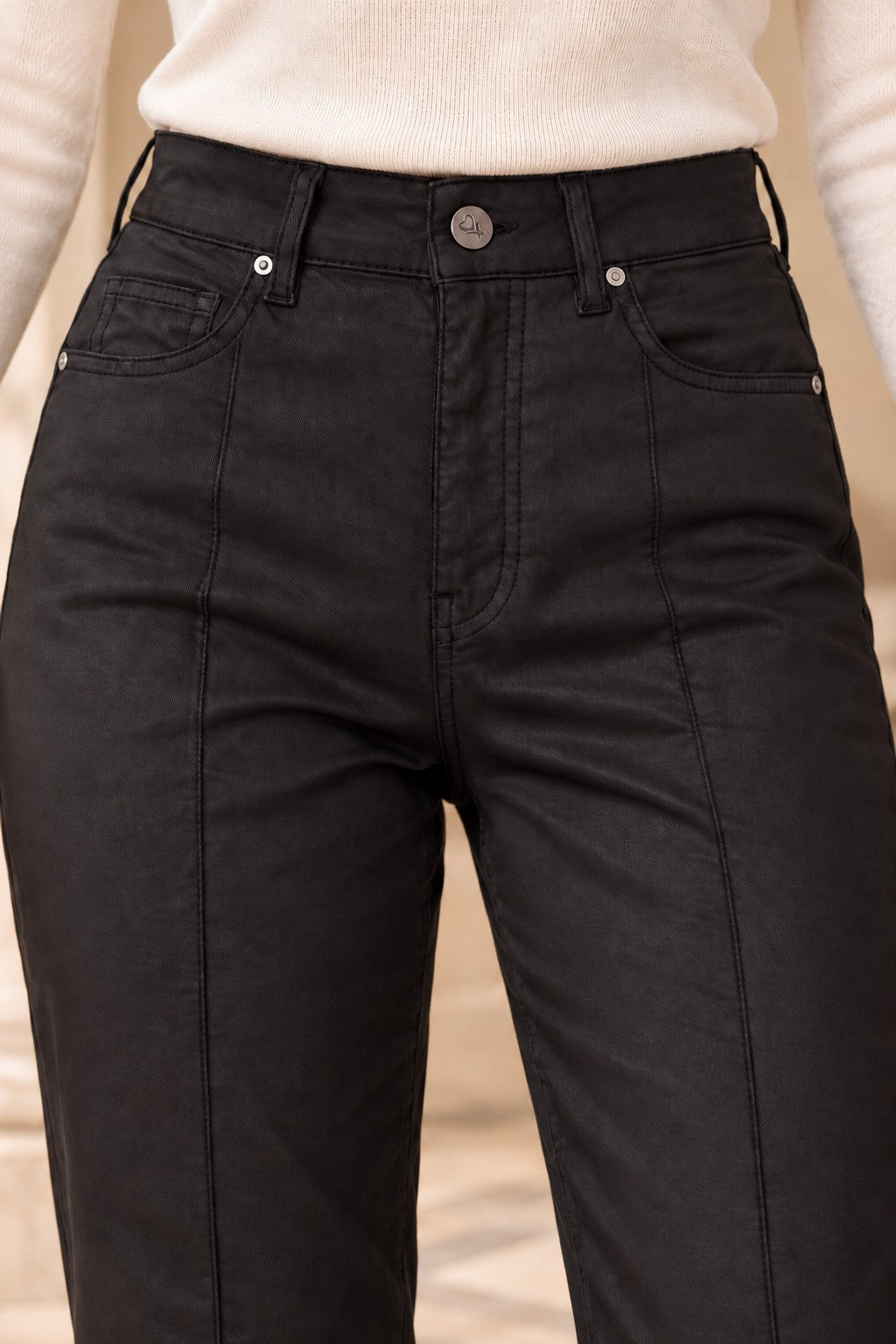 Çımalı Mom Fit Kaplama Deri Pantolon 7499