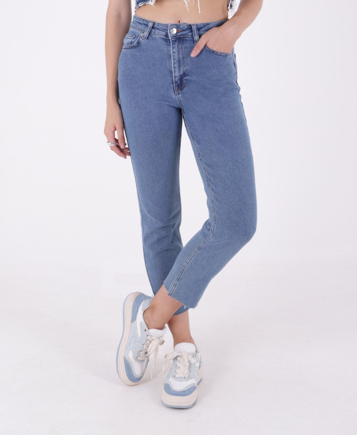 Pantaloni Denim Mom Fit cu Crac fara Cusaturi 764