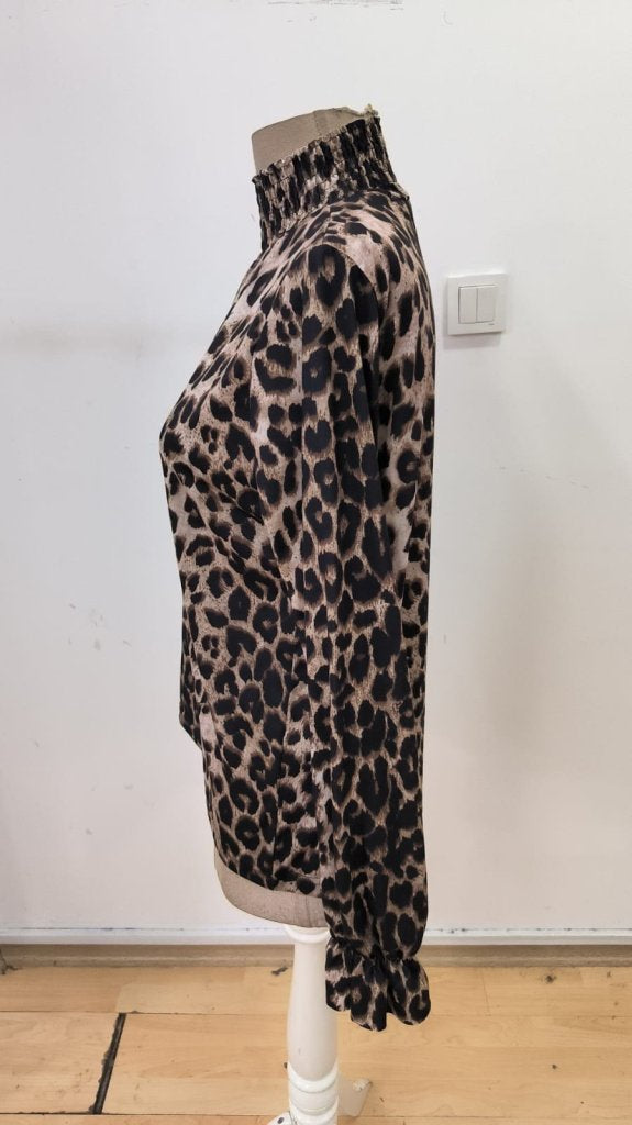 Women's Long-Sleeved Guipure Detail Turtleneck Leopard Print Supreme Blouse, 31728