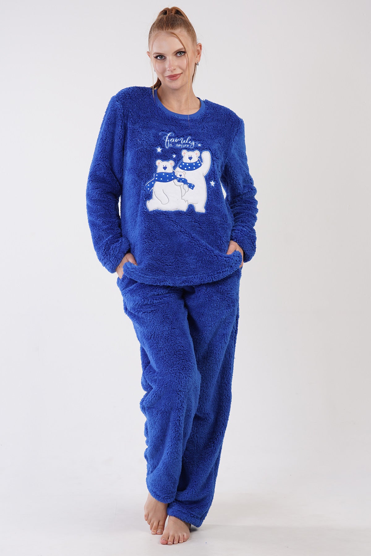 PIJAMALE DE DAMĂ WELSOFT CU GULER ROTUND, MÂNECĂ LUNGĂ, ŞI BUZUNARE OVALE, INDIGO