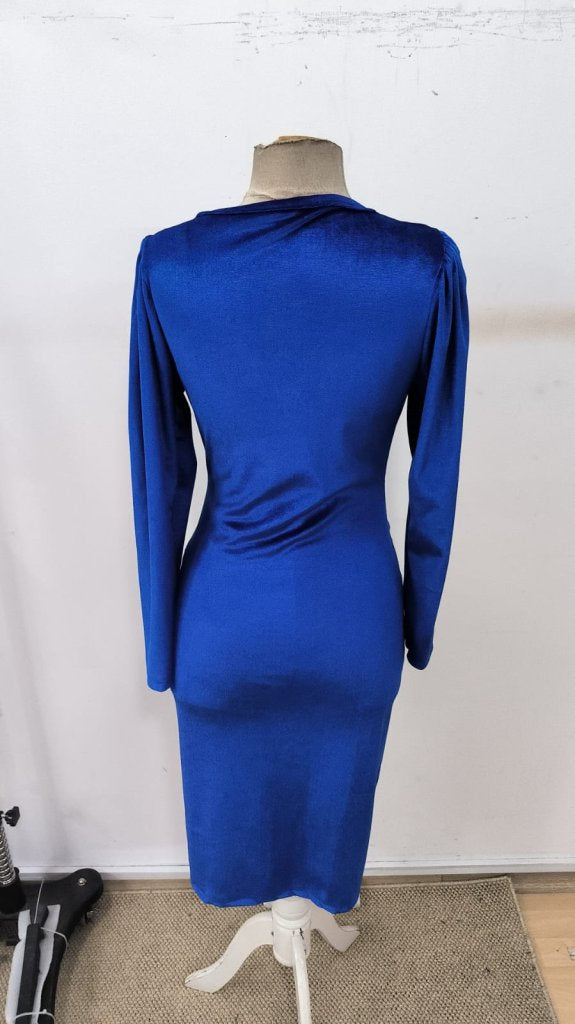 Rochie midi de damă, din catifea, cu mânecă lungă, decolteu petrecut și încrețită lateral, 30655