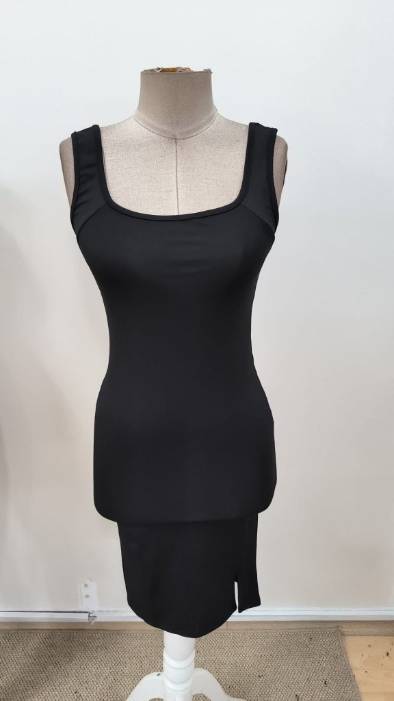Rochie scurtă de damă, cu bretele, decolteu pătrat și crăpătură, model scuba, 31268