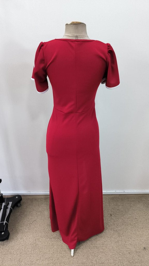 Rochie de damă din crep cu mânecă scurtă și decolteu pătrat, cu decupaj încrucișat în față, 31403