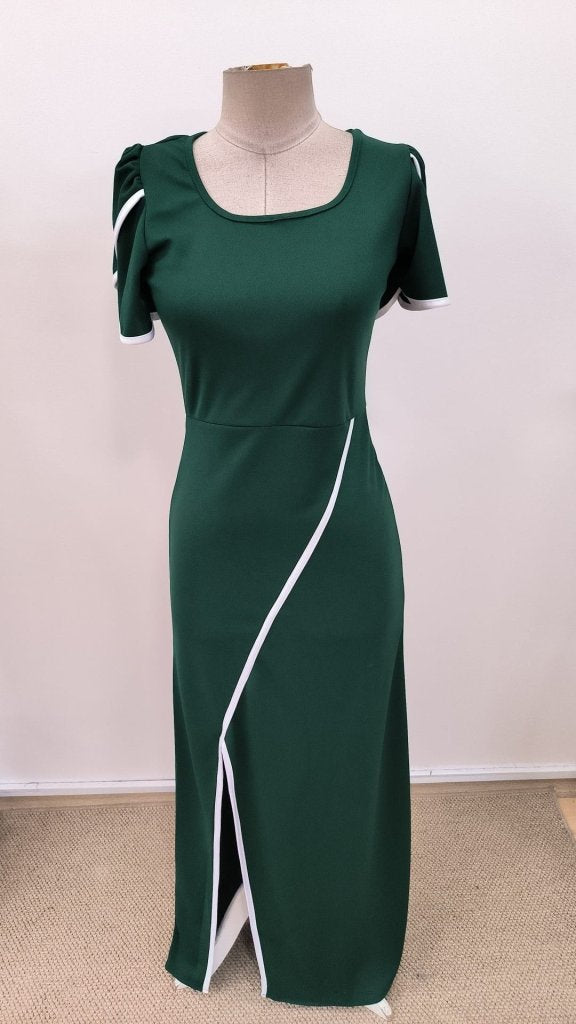 Rochie de damă din crep cu mânecă scurtă și decolteu pătrat, cu decupaj încrucișat în față, 31404