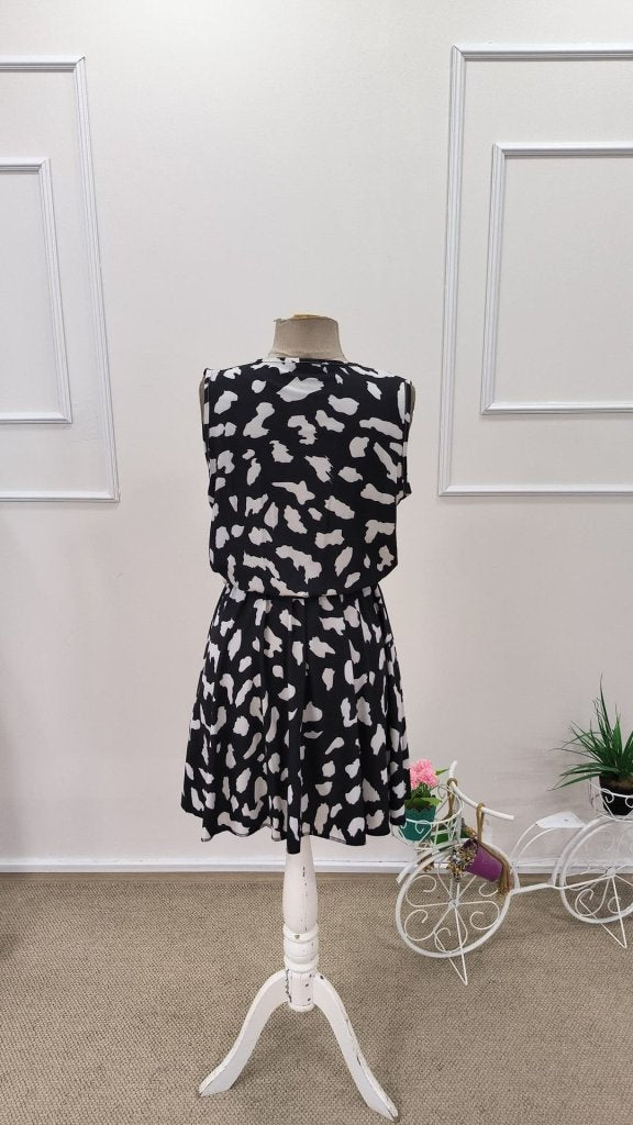 Kadın Askılı Kruvaze Yakalı Belden Kuşaklı Desenli Kısa Elbise , 31777