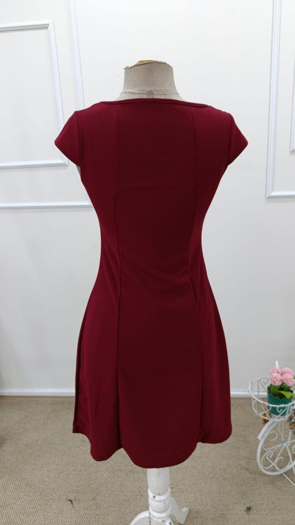 Women's Short Sleeve Square Neck Short Imported Crepe Dress, 33582