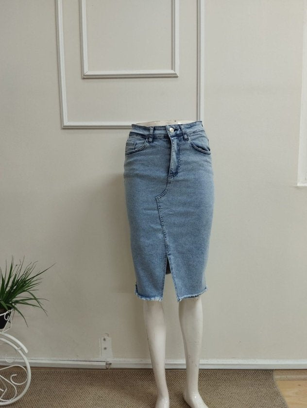 Fustă scurtă din denim femininǎ, talie înaltă, cu tăieturi în față, 36390