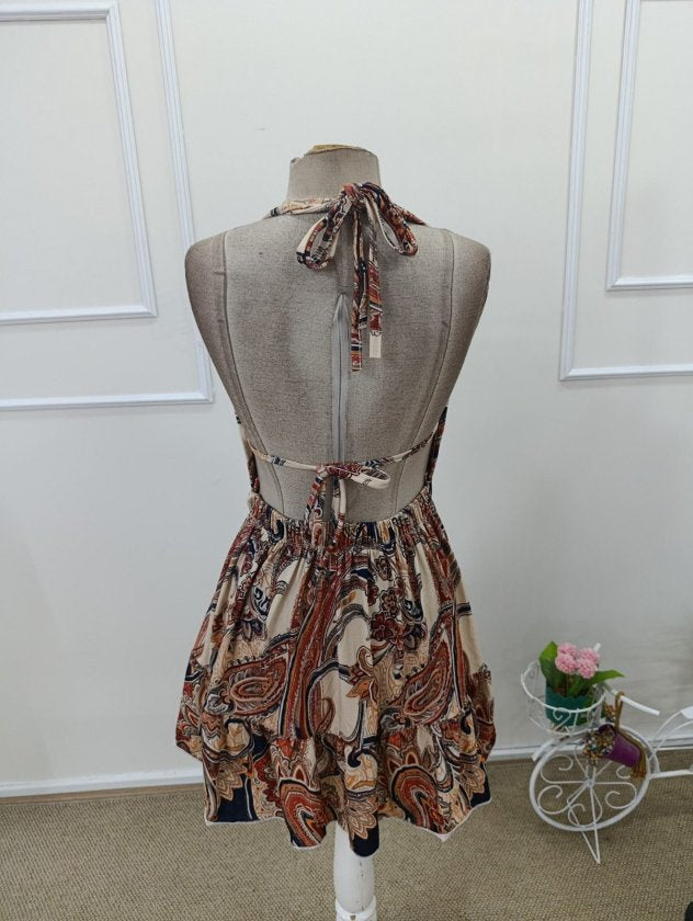 Kadın Askılı Derin Göğüs Dekolte Detaylı Arkadan Bağcıklı Desenli Süprem Kısa Elbise, 32445