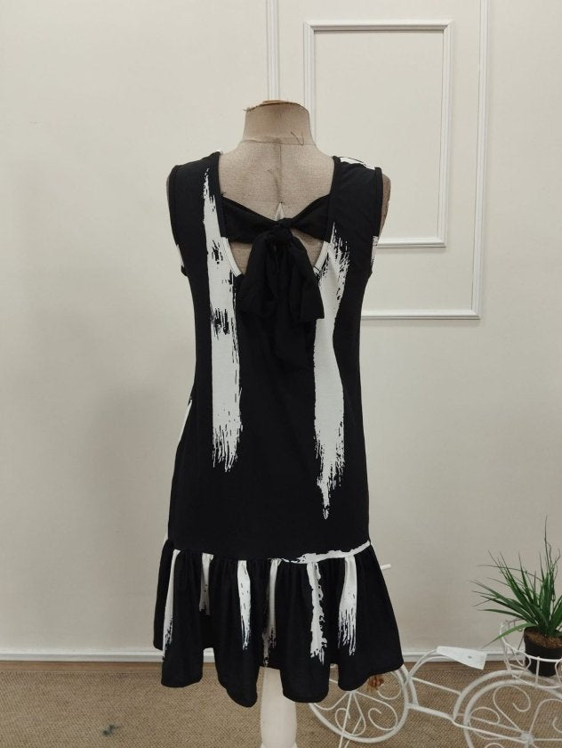 Rochie scurtă de damă, din suprafin, fără mâneci, cu guler ciclist și fundă la spate, 32517