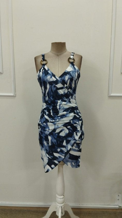 Rochie scurtă femininǎ din Super, cu bretele, guler în cruce, detalii cu inele, 36439