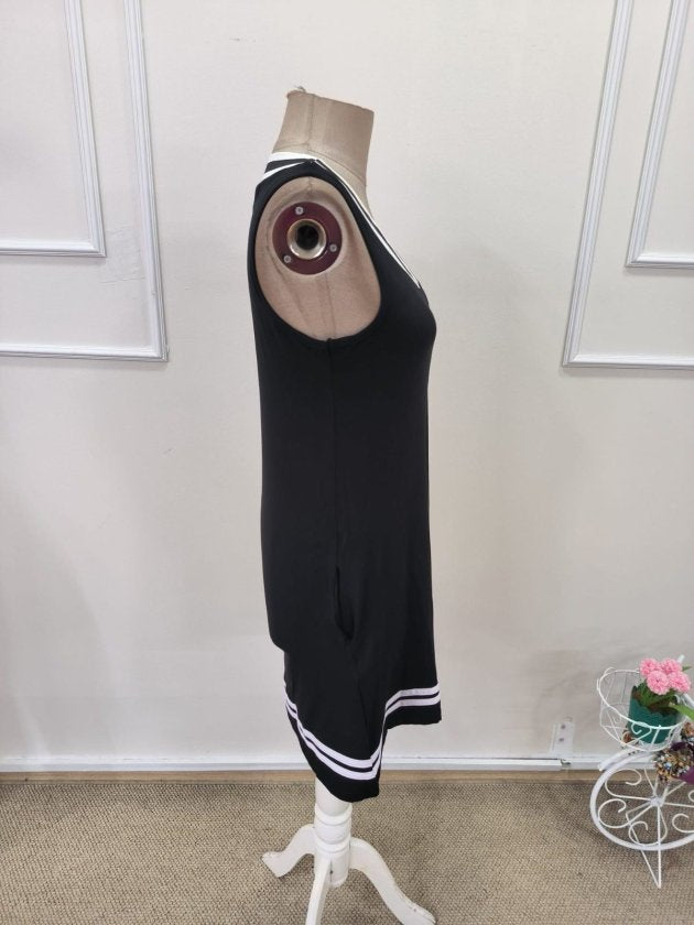 Rochie scurtă de damă din viscoză, cu bretele, decolteu în V și buzunare, 32904