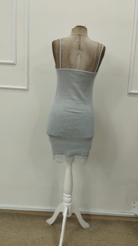 Rochie scurtă cu corset, decolteu cu bretele și detalii din dantelă, 33006