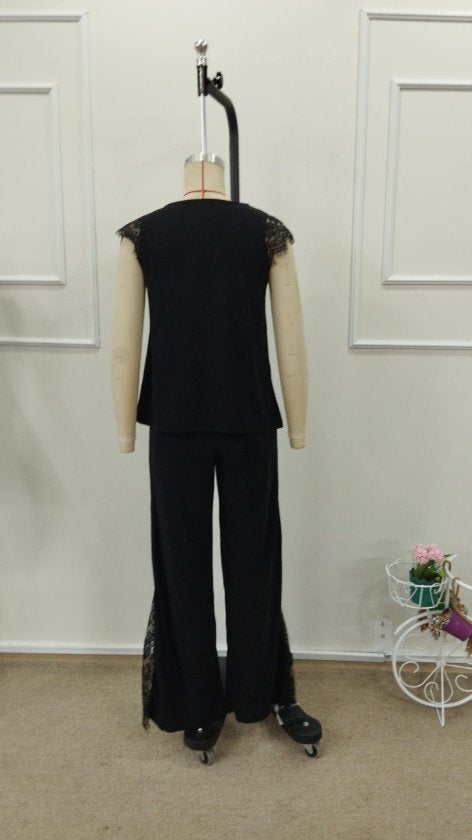 Set două piese damă bluză cu mânecă scurtă, decolteu în V cu dantelă și pantaloni Sandy, 35199