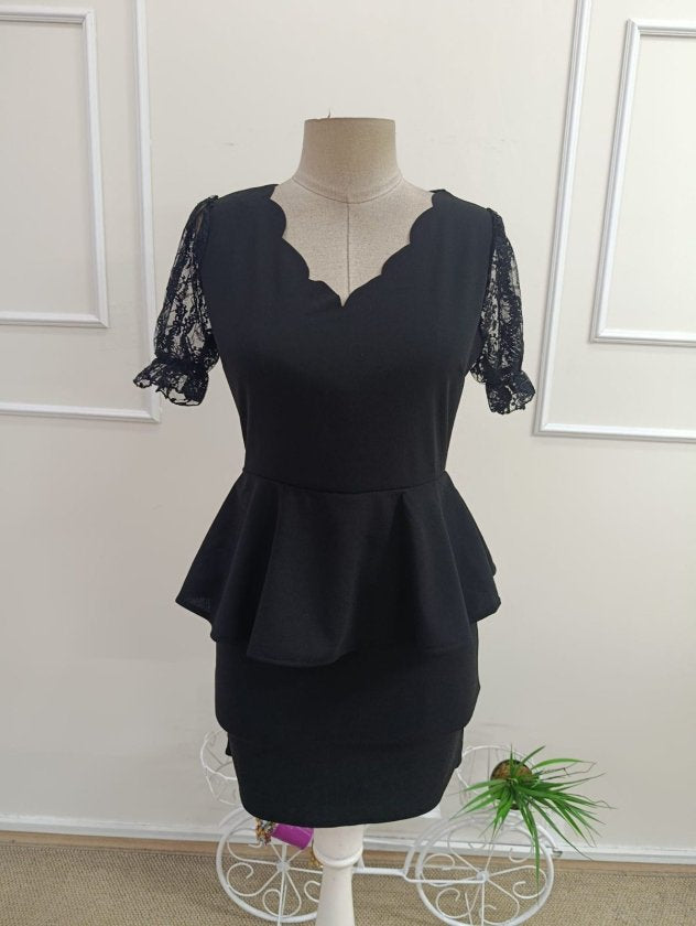 Women's Short-Sleeved V-Neck Lace Collared Ruffled Waist Imported Crepe Mini Dress, 33318