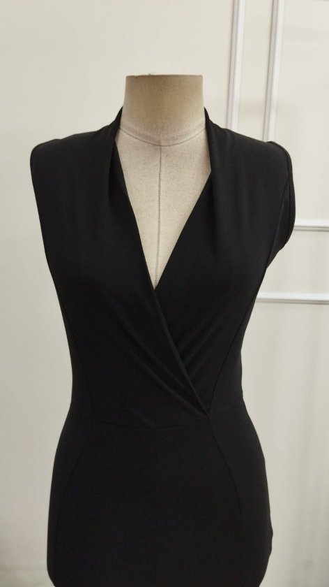 Rochie midi din crep importat, cu guler înfășurat și bretele pentru femei, 33567