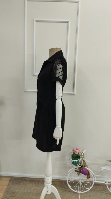 Rochie scurtă din crep importat, cu mânecă scurtă, guler, închidere cu nasturi în față, 33575