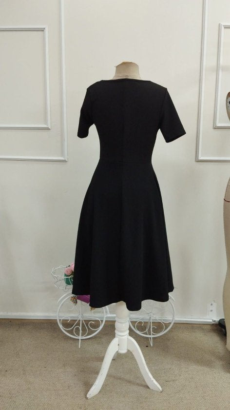 Rochie midi din crap pentru femei cu mâneci scurți, gât asimetric, 37553