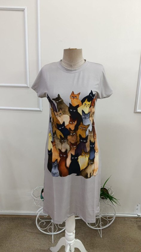 Rochie midi din viscoză cu mânecă scurtă, guler rotund, imprimeu cu pisici, 34021