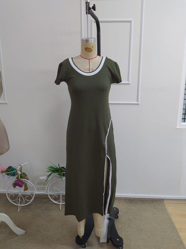 Rochie de damă albă, lungă, din viscoză, cu mânecă scurtă, decolteu rotund și detaliu cu crăpături, 34121
