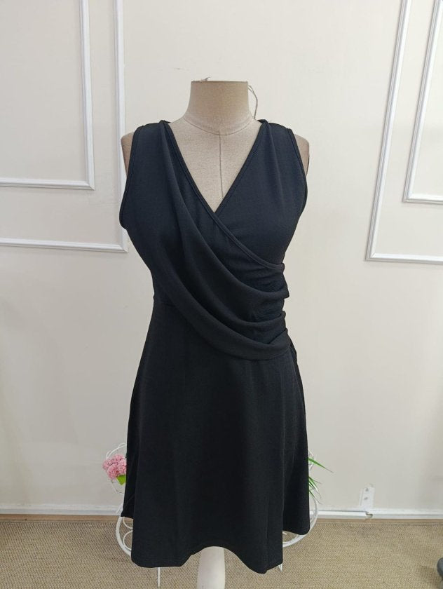 Rochie scurtă din crep strălucitor, cu guler înfășurat și bretele, pentru femei, cu detalii pliuri în față, 34363