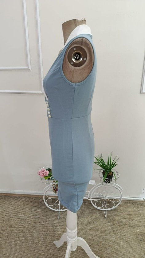 Rochie Scurtă din Crepon Importat pentru Femei, Umerele Descoperite, Guler cu Detalii Bandă Încrucișată, Butonată, 35374
