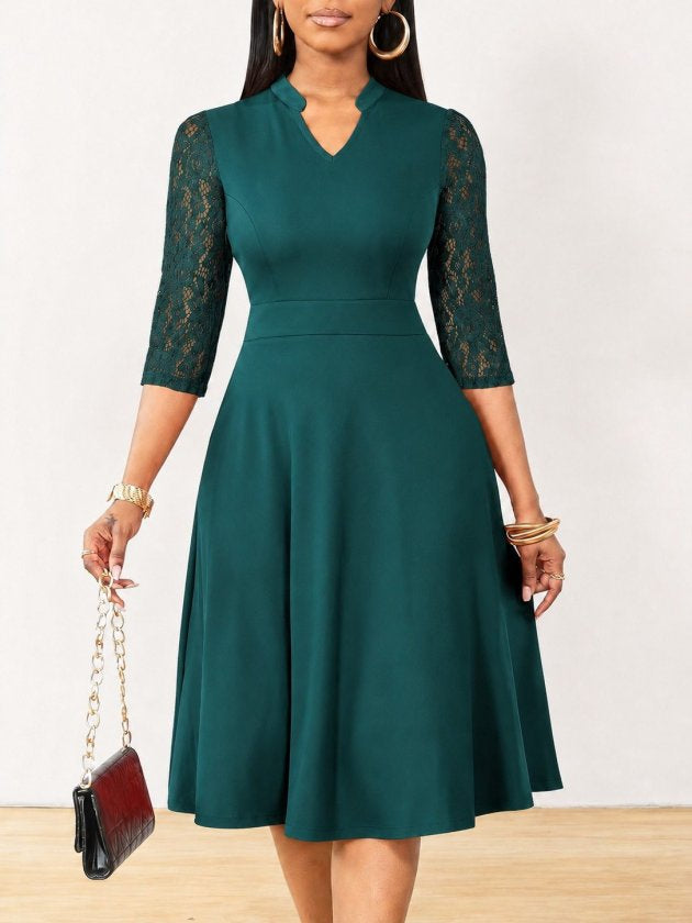 Rochie crep importata scurta pentru femei cu maneca scurta, guler V si detalii din dantela, 35722
