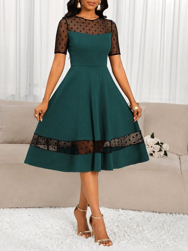 Rochie midi femininǎ din Janjan Krep, cu mâneci scurte, guler în crâu, detaliu din tulle cu puncte, 36155