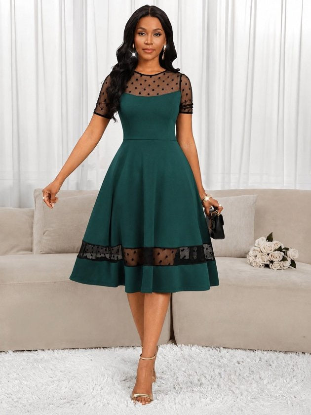 Rochie midi femininǎ din Janjan Krep, cu mâneci scurte, guler în crâu, detaliu din tulle cu puncte, 36155