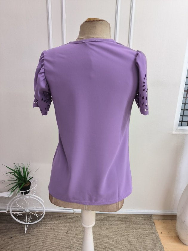 Bluza Dubai din viscon cu mânecă scurtă, guler V, mâneci cu dantelă, 36553