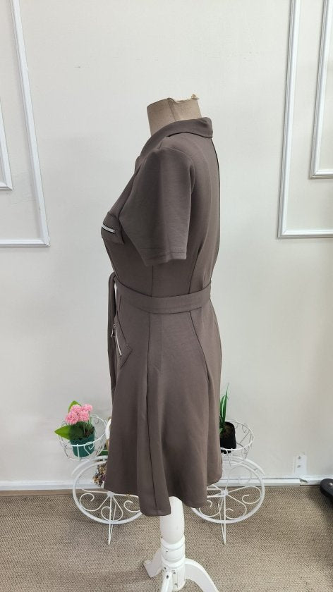 Rochie scurtă din modal mânecă scurtă guler fermoar în față și buzunare, 37300